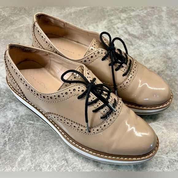 Zara women’s tan, white, black patent leather lace up oxfords. Size 5.5 - Picture 4 of 10